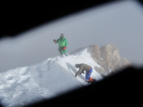 Kiss Péter (szürkében) és Oscar Cadiach a csúcson