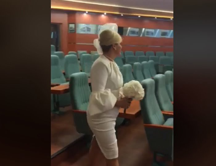 Videónk van Liptai Claudia polgári esküvőjéről