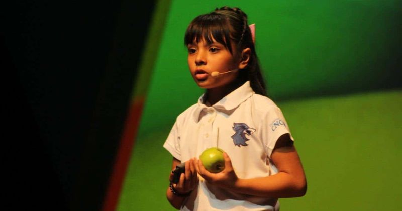 Adhara 8 évesen fejezte be a középiskolát az autista kislány, magasabb IQ-val rendelkezik, mint Einstein