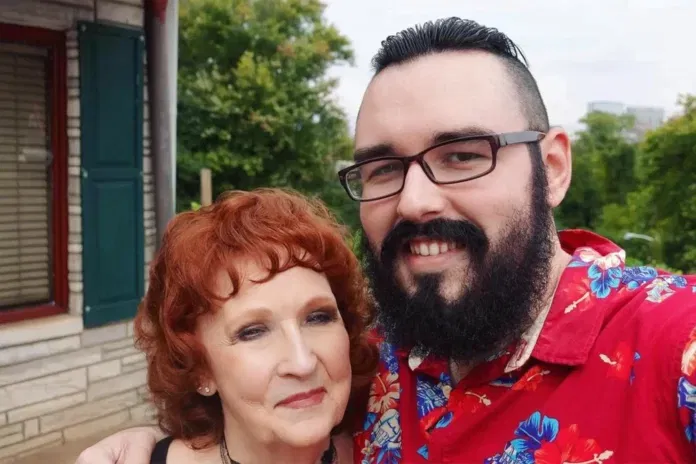 Gary-Hardwick A 26 éves férfi megható üzenetben köszöntötte fel 80 éves felségét a születésnapján