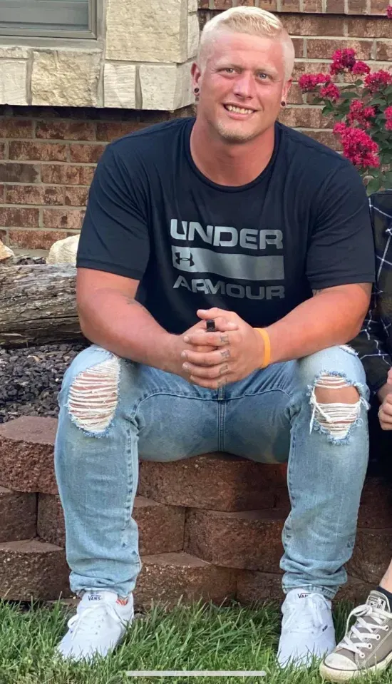 „A fiam 7 hónap alatt lett testépítőből felismerhetetlen drogfüggő… ő volt a metamfetamin borzalmainak arca”