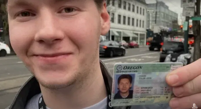 Tyler-Chase Megkapták fiuk hamvait egy urnában, de hónapokkal később kiderült, hogy a fiú életben van