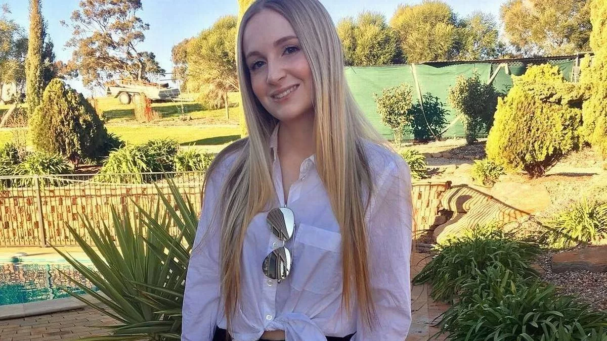 „10 éve nem ettem semmit, és az orvosok szerint végstádiumban vagyok „10 éve nem ettem semmit, és az orvosok szerint végstádiumban vagyok