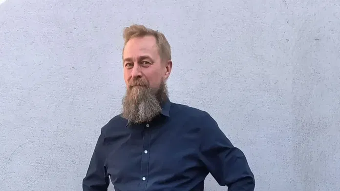 Arve Hjalmar Holmen Arve Hjalmar Holmen
